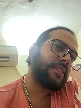 Snapshot of Arsh_Loves_Luv chatting on 12/28/24, 05:57 Arsh Loves Luv online show from 12/28/24, 05:57