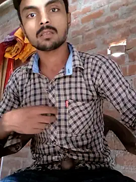 Snapshot of Suraj223kumar chatting on 09/10/25, 05:29 Suraj223kumar online show from 09/10/25, 05:29