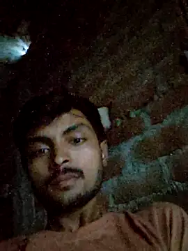 Snapshot of Suraj223kumar chatting on 10/04/25, 03:04 Suraj223kumar online show from 10/04/25, 03:04