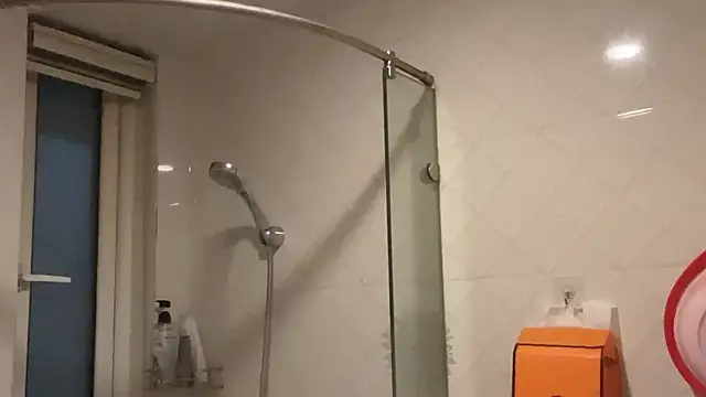 Snapshot of Z30966903S chatting on 01/18/25, 12:57 Z30966903S online show from 01/18/25, 12:57