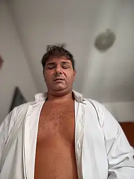 SecretlyDD online show from 10/02/25, 08:10