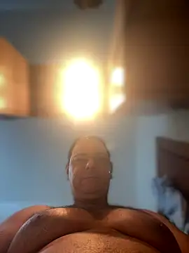 SecretlyDD online show from 11/18/25, 08:52