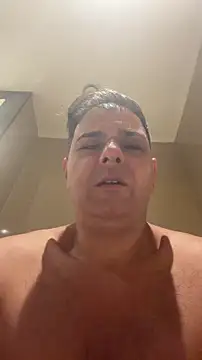 Snapshot of SecretlyDD chatting on 01/08/26, 06:26 SecretlyDD online show from 01/08/26, 06:26