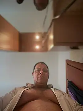 Snapshot of SecretlyDD chatting on 02/16/26, 08:21 SecretlyDD online show from 02/16/26, 08:21