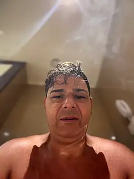 Snapshot of SecretlyDD chatting on 03/08/26, 06:28 SecretlyDD online show from 03/08/26, 06:28