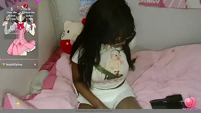 Snapshot of bunniix chatting on 02/24/25, 10:47 bunniix online show from 02/24/25, 10:47