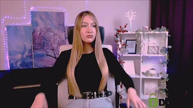 playful sophie online show from 02/19/25, 09:03