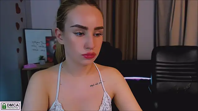 playful sophie online show from 03/18/25, 11:53