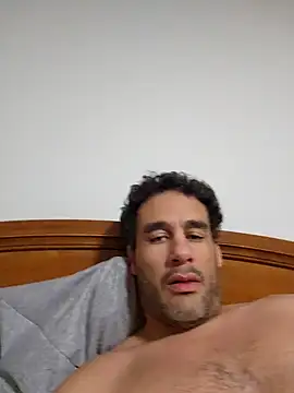 Snapshot of PNPdad6969 chatting on 12/20/24, 11:26 PNPdad6969 online show from 12/20/24, 11:26