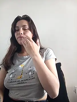 eriika deep  online show from 03/16/25, 07:49