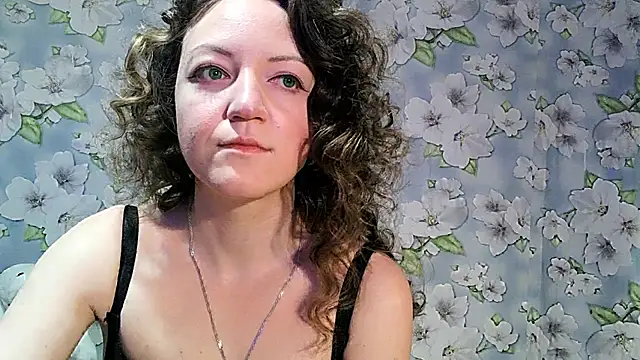 KattyLuuu online show from 01/08/25, 07:03