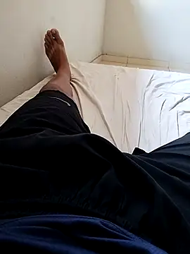 Snapshot of Pmsafadomg chatting on 03/15/26, 04:46 Pmsafadomg online show from 03/15/26, 04:46