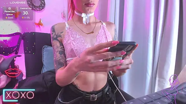 GabbyHills online show from 12/16/25, 08:19