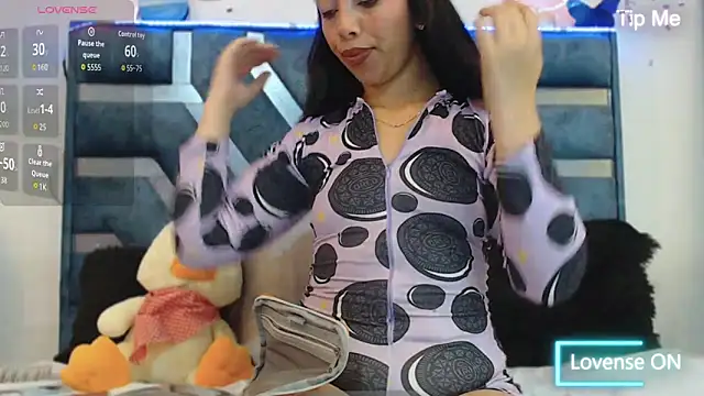 Roxan Fox- online show from 10/06/25, 05:27