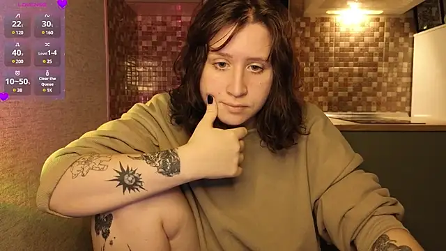 Snapshot of whatamarrie chatting on 01/11/25, 10:29 whatamarrie online show from 01/11/25, 10:29