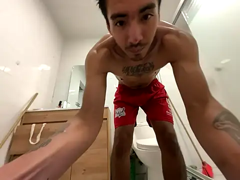 GIOOOO568 online show from 10/15/25, 12:22