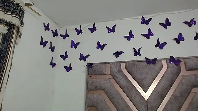 Anny Fox- online show from 11/27/25, 03:41