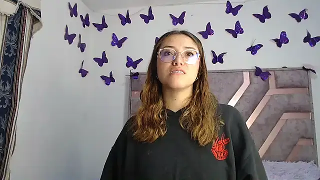 Snapshot of Anny_Fox- chatting on 01/10/26, 04:36 Anny Fox- online show from 01/10/26, 04:36