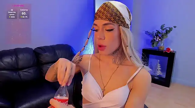 Camillesanto online show from 01/02/25, 11:49