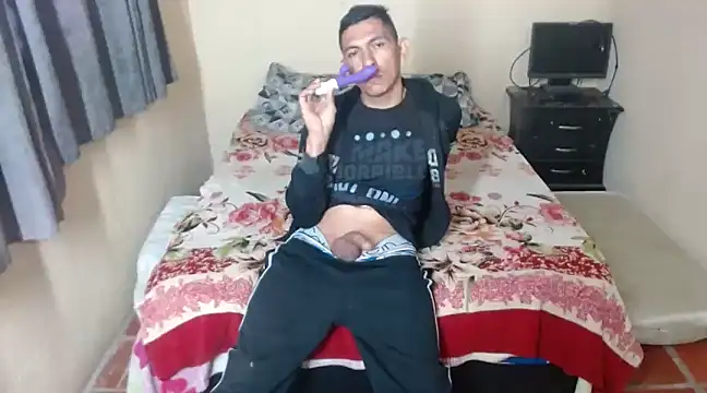 Snapshot of chayanne_odisea chatting on 01/29/25, 12:02 chayanne odisea online show from 01/29/25, 12:02