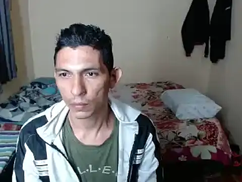 Snapshot of chayanne_odisea chatting on 02/21/25, 02:06 chayanne odisea online show from 02/21/25, 02:06