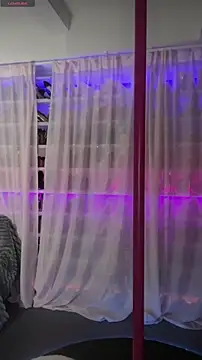 baobaomiqi linger online show from 11/22/25, 01:59