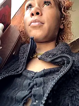 carmelbbyx22 online show from 05/12/26, 06:27