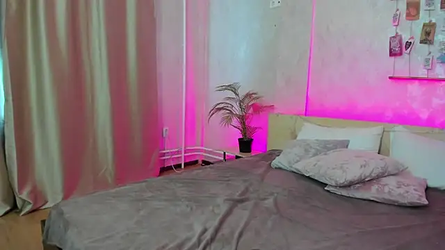 Cheryl  Brown online show from 02/09/25, 04:14