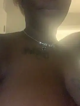 honeywetpussi online show from 12/28/24, 11:19