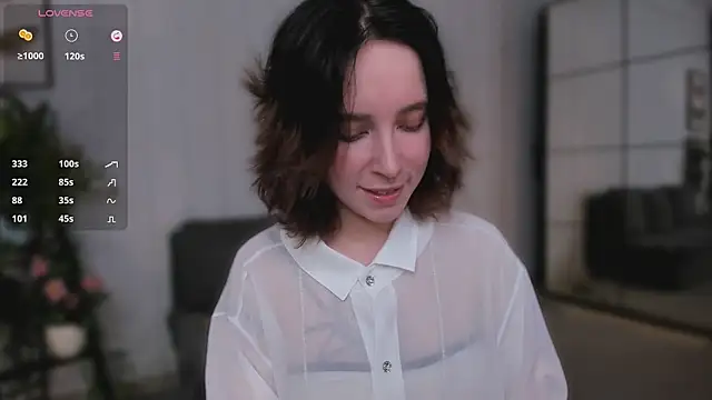 lilithlunna online show from 03/03/25, 01:42