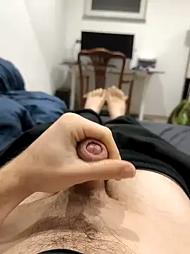 Snapshot of LeoSubLifestyle4You chatting on 01/14/25, 06:49 LeoSubLifestyle4You online show from 01/14/25, 06:49