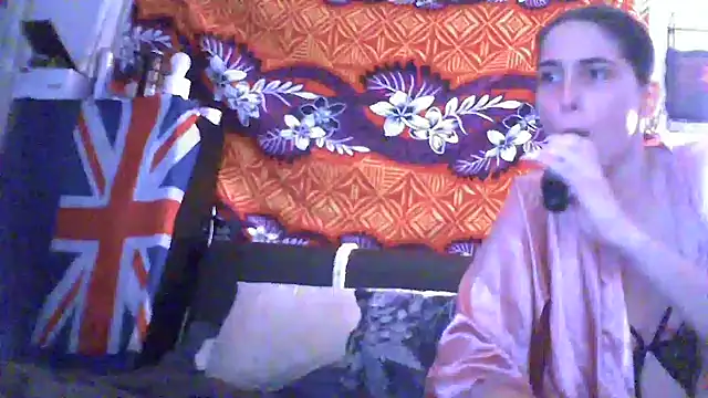 Snapshot of lara1105 chatting on 01/23/25, 12:19 lara1105 online show from 01/23/25, 12:19