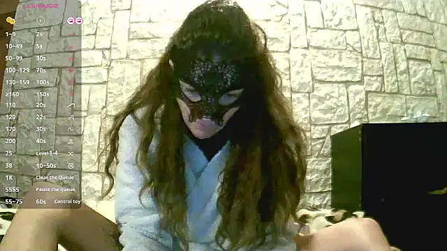 sansan2411 online show from 01/18/25, 10:06