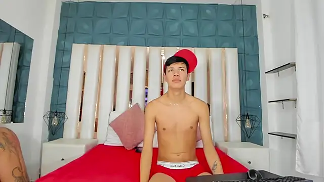 Snapshot of Angel_xxx chatting on 02/07/25, 01:22 Angel xxx online show from 02/07/25, 01:22