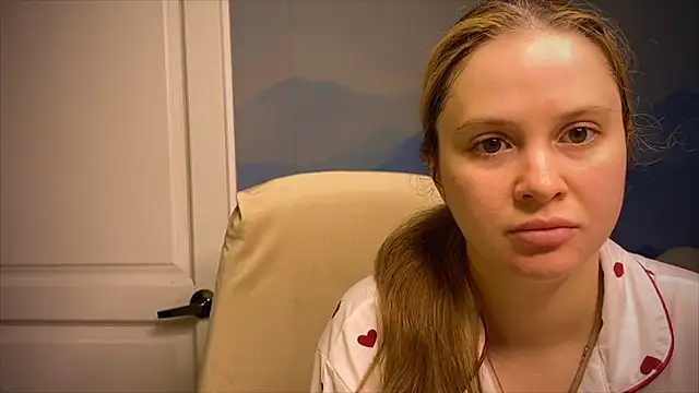 Snapshot of IlonaMurf chatting on 10/28/25, 07:34 IlonaMurf online show from 10/28/25, 07:34