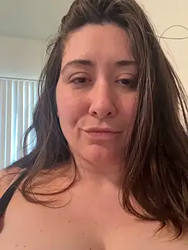 Snapshot of MadelynnMoon chatting on 03/31/26, 04:51 MadelynnMoon online show from 03/31/26, 04:51