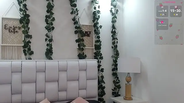 Snapshot of Miaa_gh1 chatting on 05/15/26, 11:17 Miaa gh1 online show from 05/15/26, 11:17