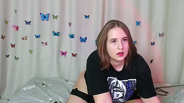 Snapshot of Phantommira chatting on 01/09/25, 07:50 Phantommira online show from 01/09/25, 07:50