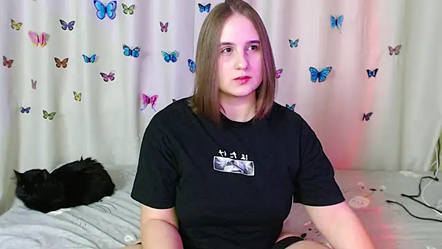 Snapshot of Phantommira chatting on 01/13/25, 09:09 Phantommira online show from 01/13/25, 09:09