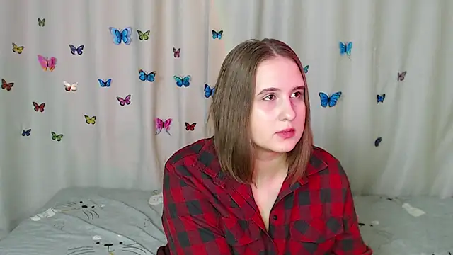 Snapshot of Phantommira chatting on 01/20/25, 01:00 Phantommira online show from 01/20/25, 01:00