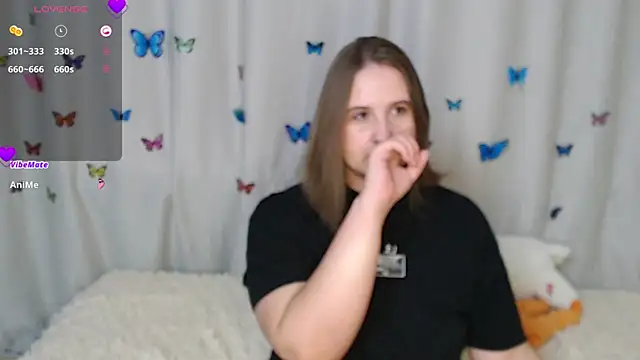 Snapshot of Phantommira chatting on 03/19/25, 08:45 Phantommira online show from 03/19/25, 08:45