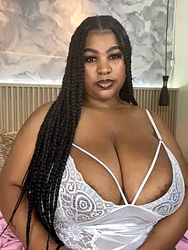 Snapshot of AinaraJimenez chatting on 11/06/25, 07:04 AinaraJimenez online show from 11/06/25, 07:04