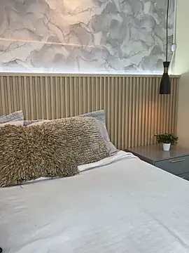 Snapshot of AinaraJimenez chatting on 11/11/25, 07:25 AinaraJimenez online show from 11/11/25, 07:25