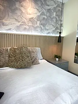 Snapshot of AinaraJimenez chatting on 11/14/25, 07:34 AinaraJimenez online show from 11/14/25, 07:34