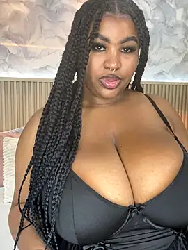 Snapshot of AinaraJimenez chatting on 11/28/25, 07:05 AinaraJimenez online show from 11/28/25, 07:05