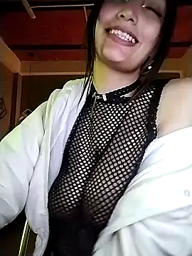 mia collens online show from 01/28/25, 01:18