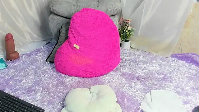 evaFiore online show from 12/20/25, 07:21