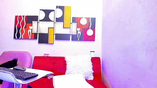 Mariana 16  online show from 03/04/25, 11:00