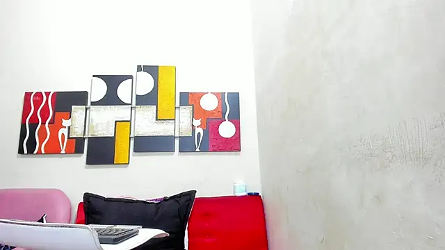 Mariana 16  online show from 03/21/25, 11:45