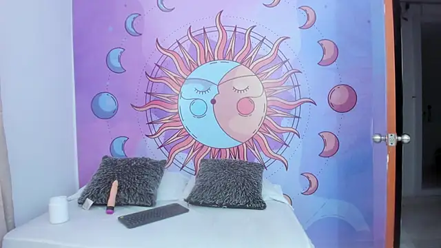 Mariana 16  online show from 09/23/25, 07:28